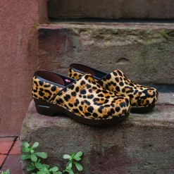 Lyon Women's Clog in Nature