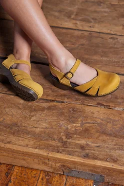 Margrethe Women's Sandal in Yellow