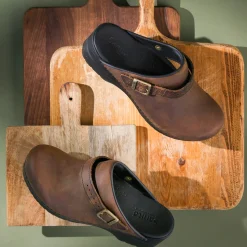 Morse Women's Clog in Antique Brown