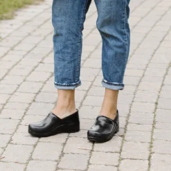 Pro. Cabrio Women's Clog in Black