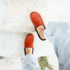 Pro Suede Women's Clog in Rust